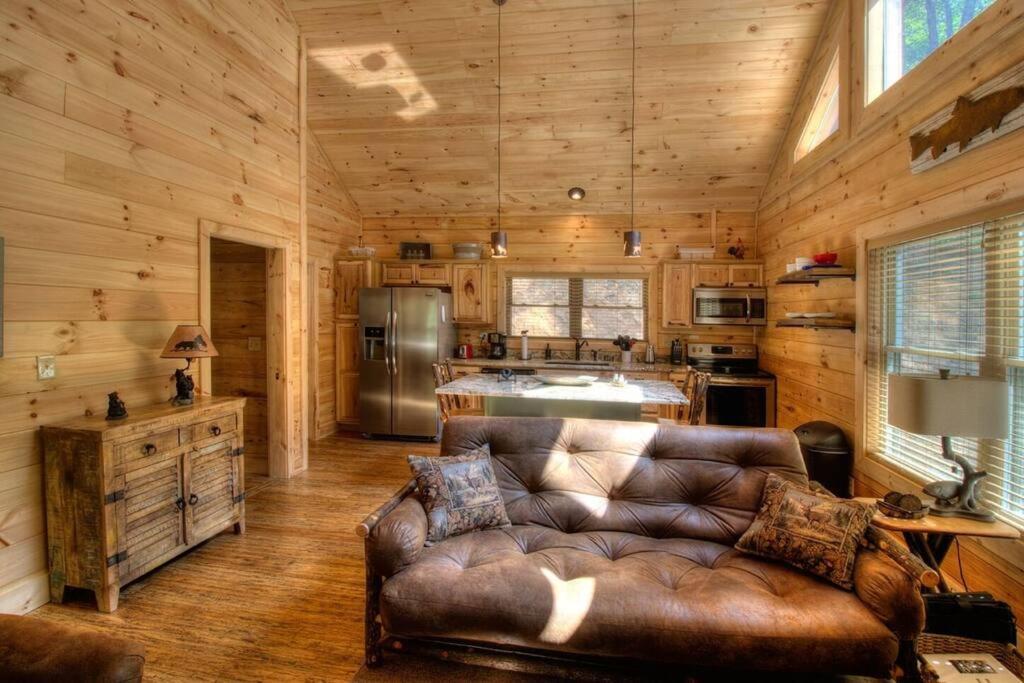 Honeymoon Getaway In Woods Near Noc And Smoky Mtn Rr Villa Bryson City Exterior photo