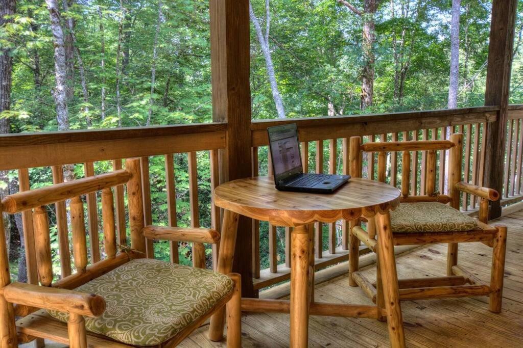 Honeymoon Getaway In Woods Near Noc And Smoky Mtn Rr Villa Bryson City Exterior photo